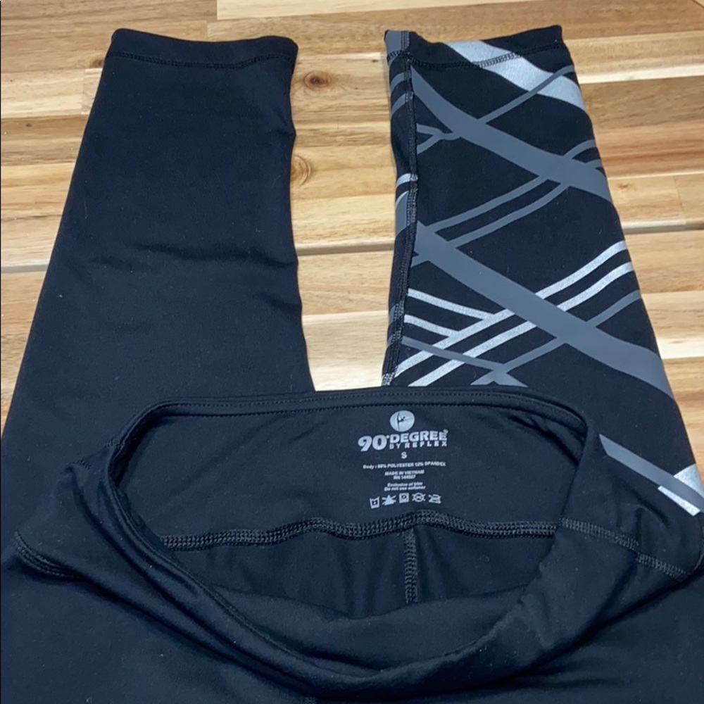 Capris - Picture 6 of 7